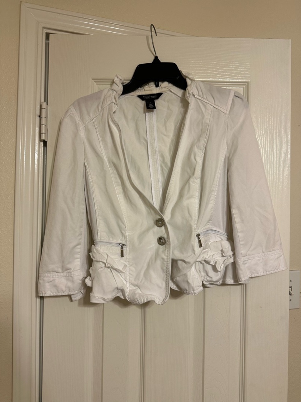 White House Black Market White Ruffle-Hem Blazer